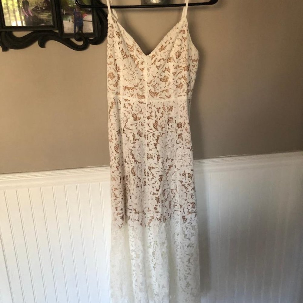 Women's Lace Dress By Lulu's Size XS